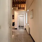 Boschetto 21 * Róma